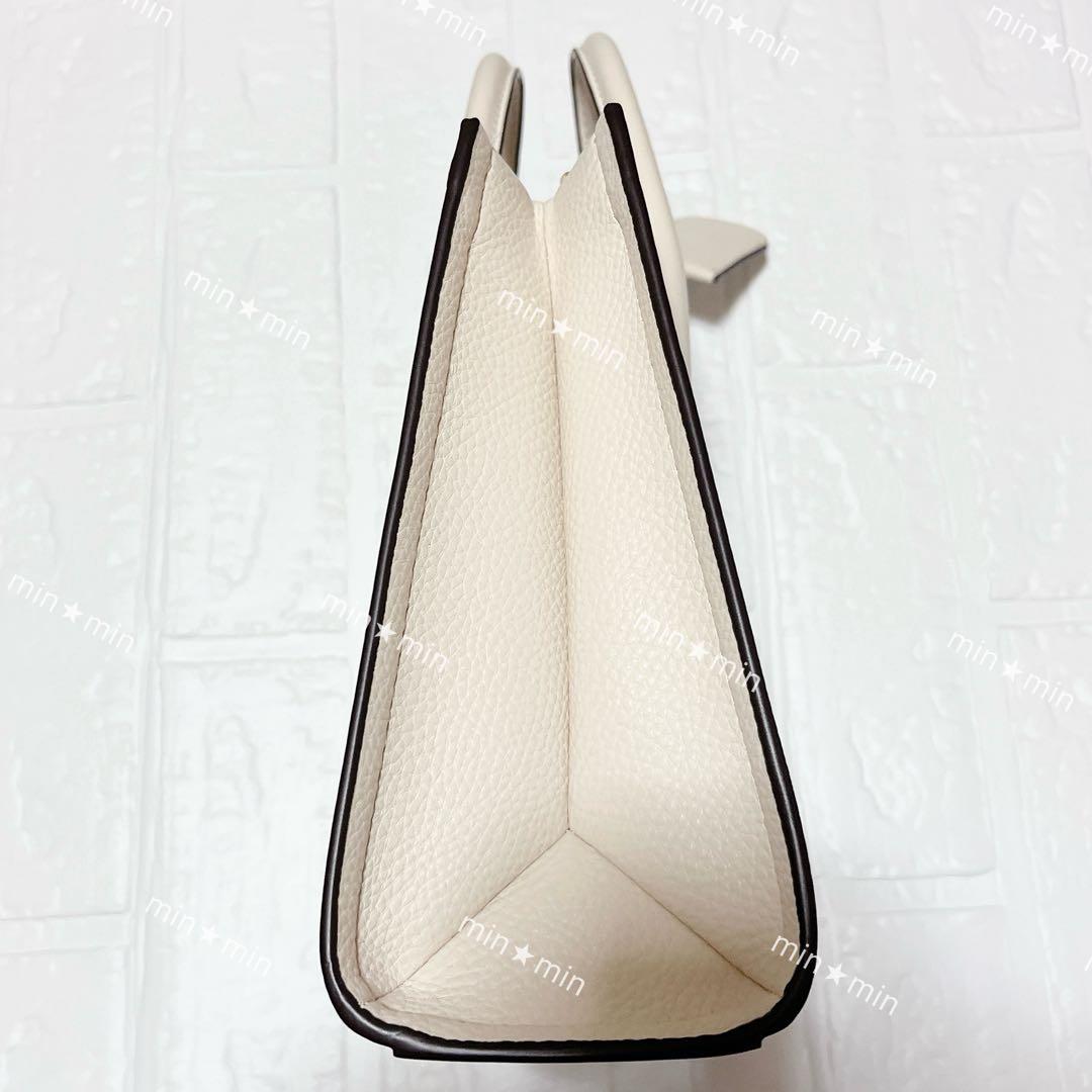 マイケルコース MIRELLA ペブルドレザー クロスボディ スモール バッグ