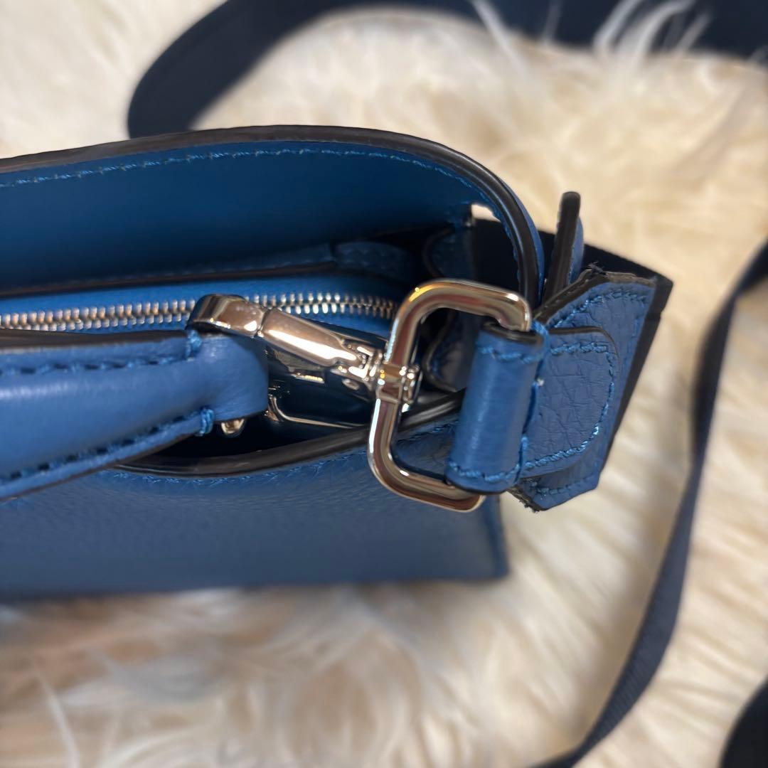 ルドルフ様　FENDI フェンディ ピーカブー スモール ブルー