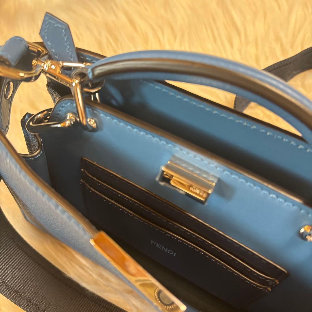 ルドルフ様　FENDI フェンディ ピーカブー スモール ブルー
