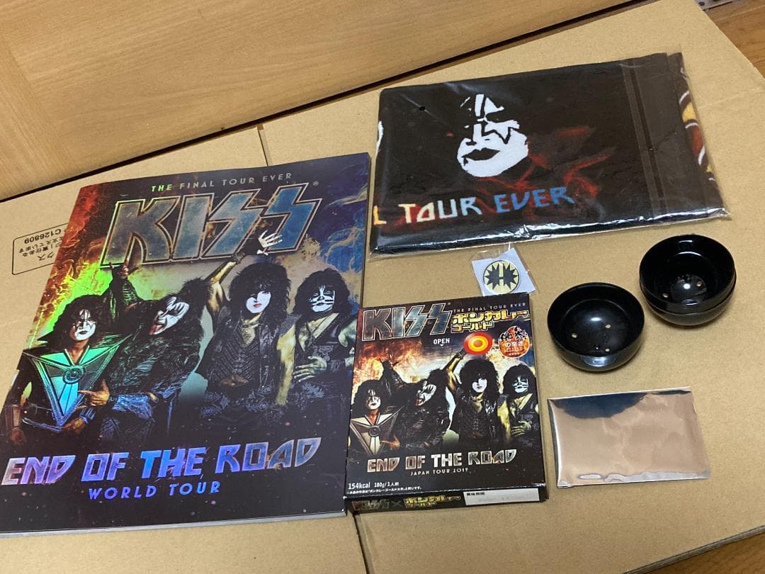 KISS ロンT ライブパンフレット ガチャ マフラータオル