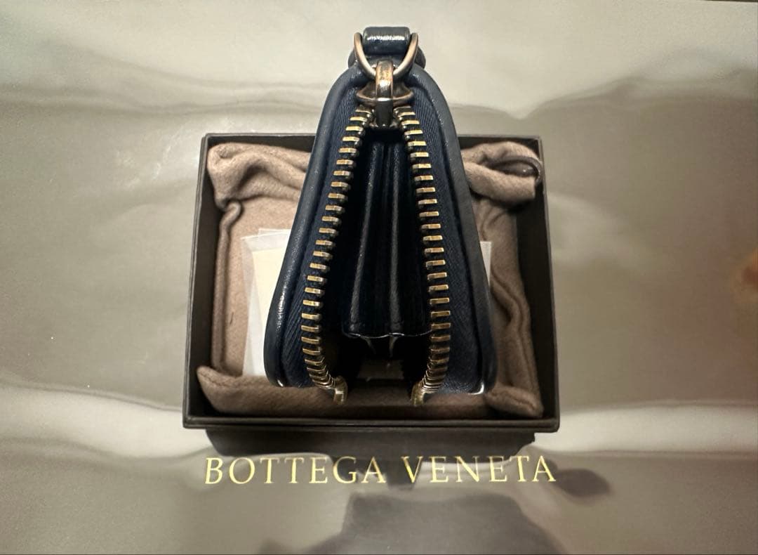 ★【美品】ボッテガヴェネタ ケース ラム／ネイビーブルー/✨✨✨2️⃣