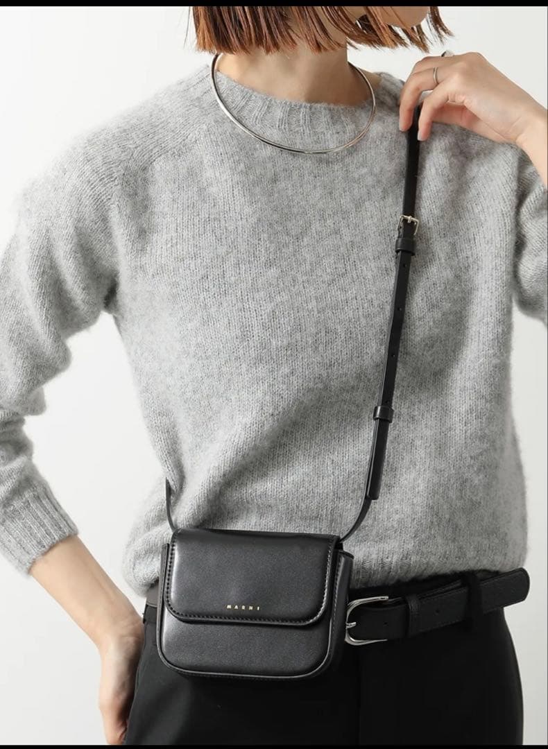 【MARNI】ロゴショルダーバッグ
