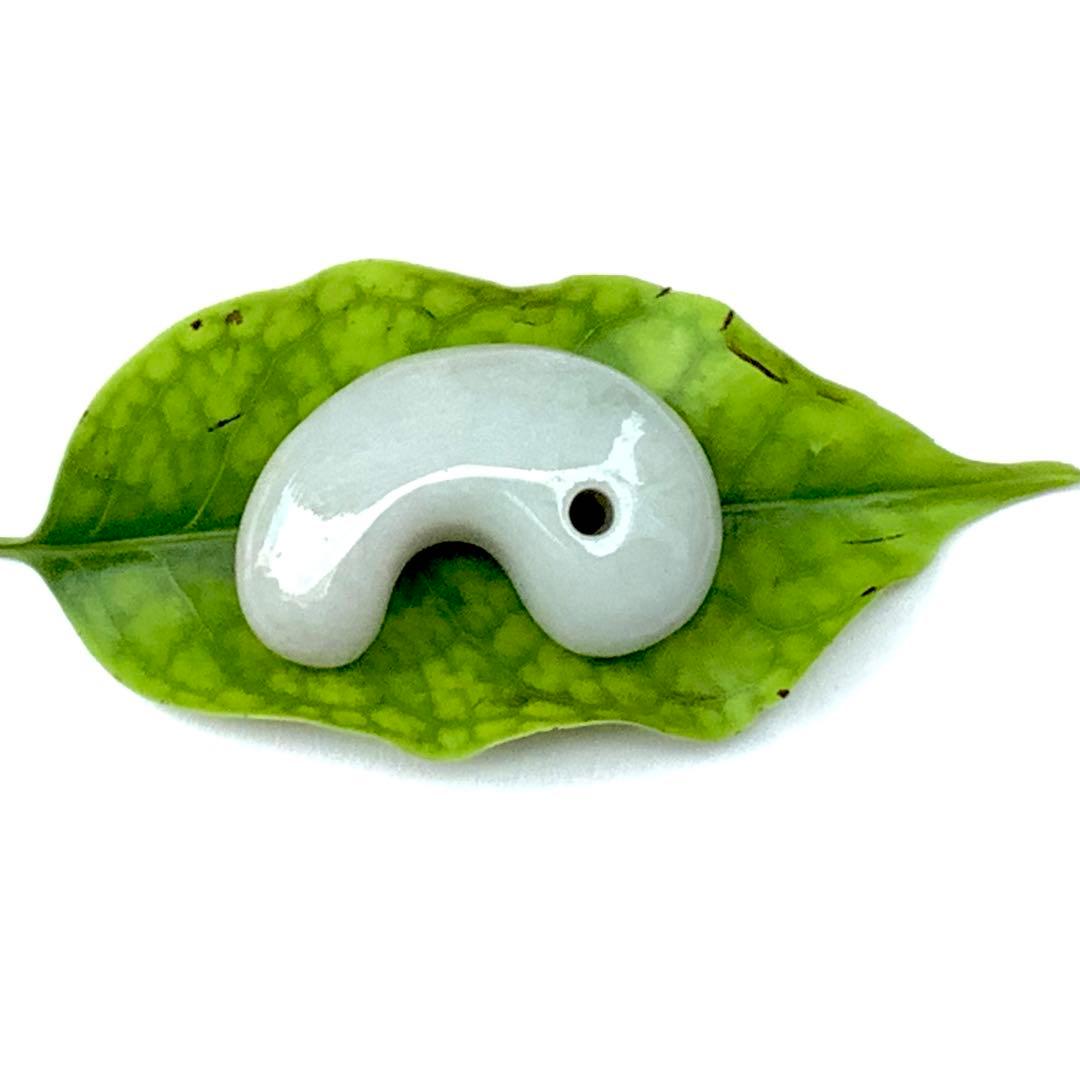 ✳見た事ありませんよね‼️オレンジ混ざり 糸魚川翡翠勾玉 本物