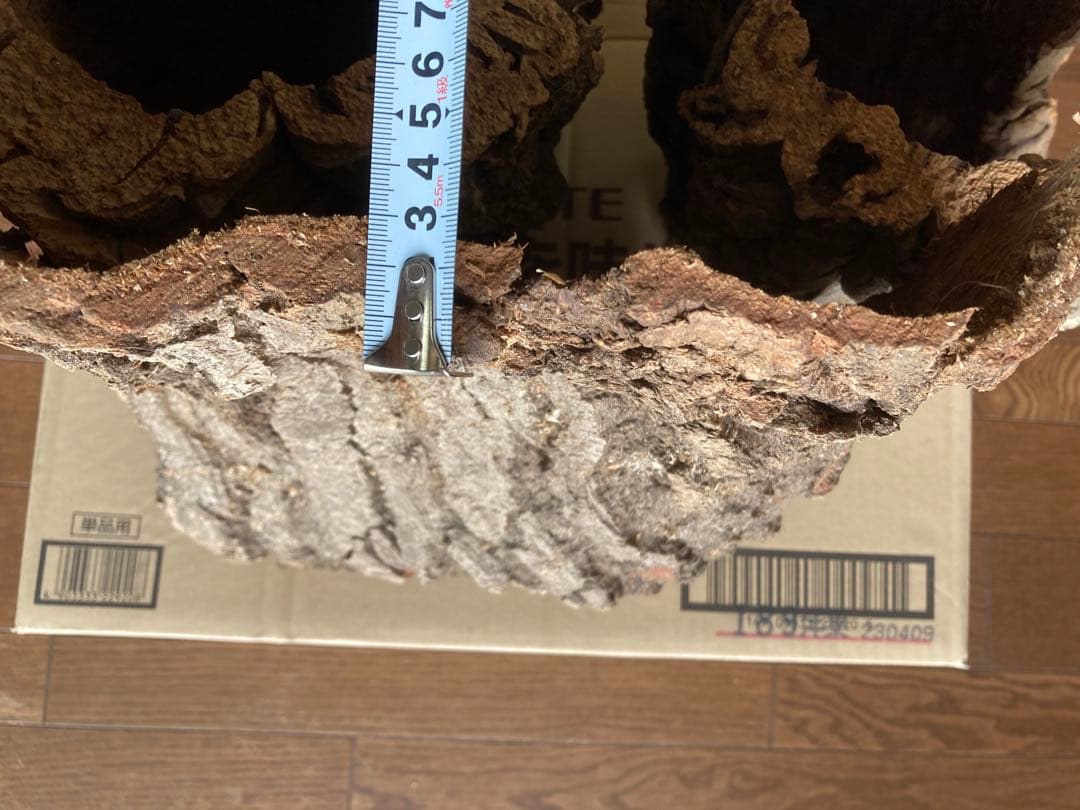 天然コルク樹皮2個とコナラ樹皮1個 - メルカリ