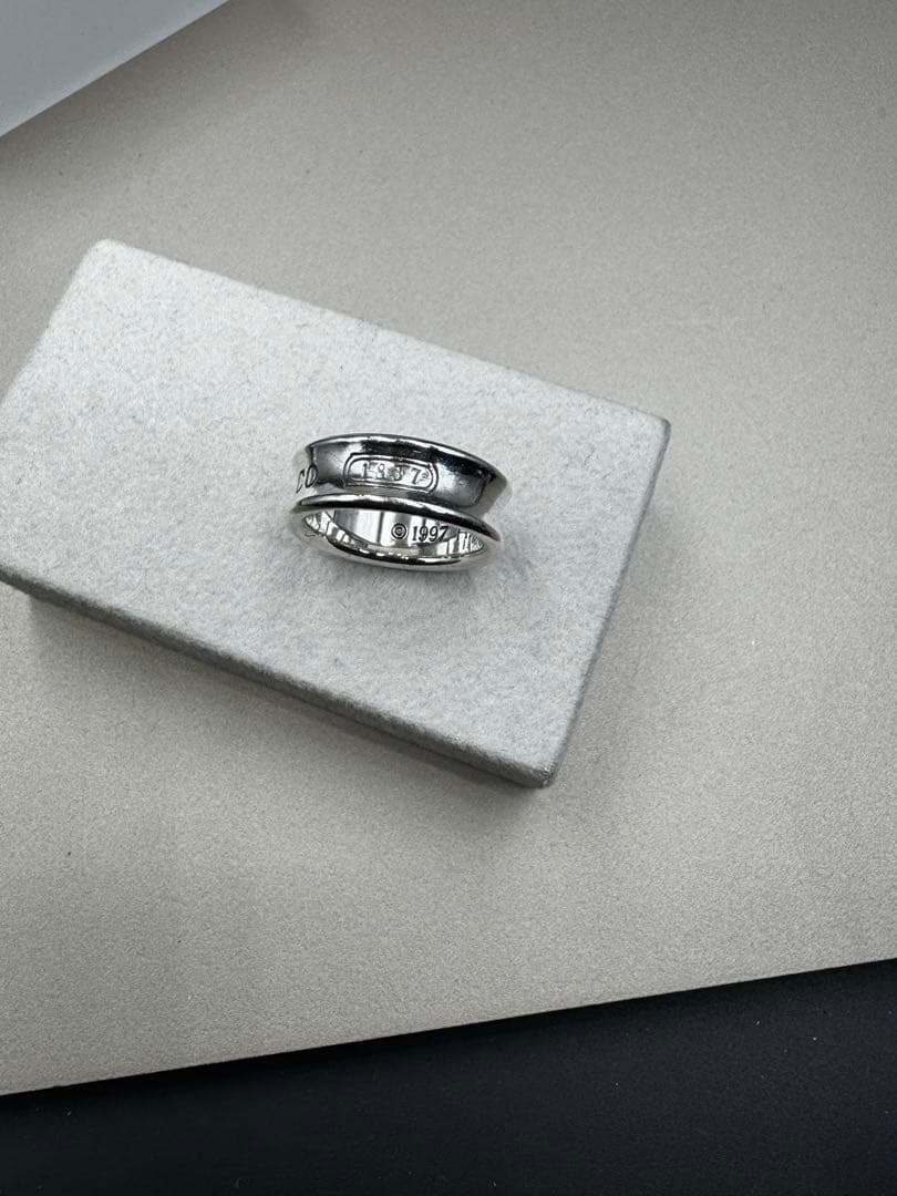 Tiffany & Co. (ティファニーシルバーナローリング )11号