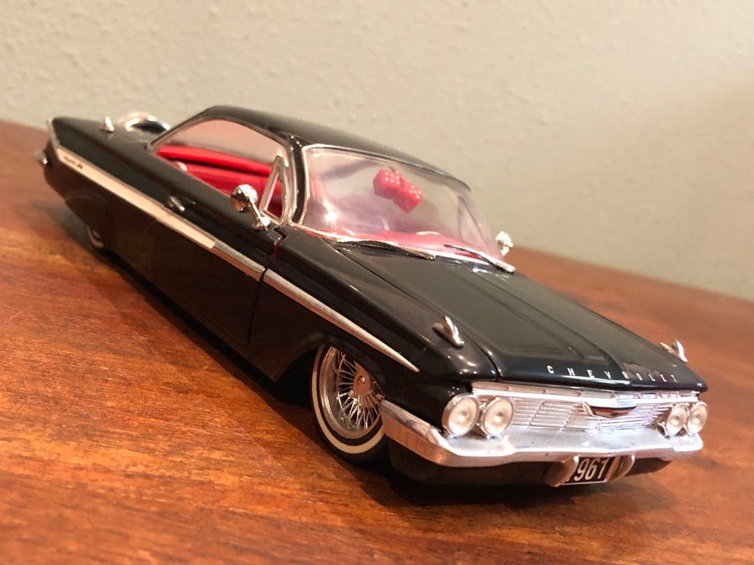1961 シボレー インパラ JADA TOYsミニカー
