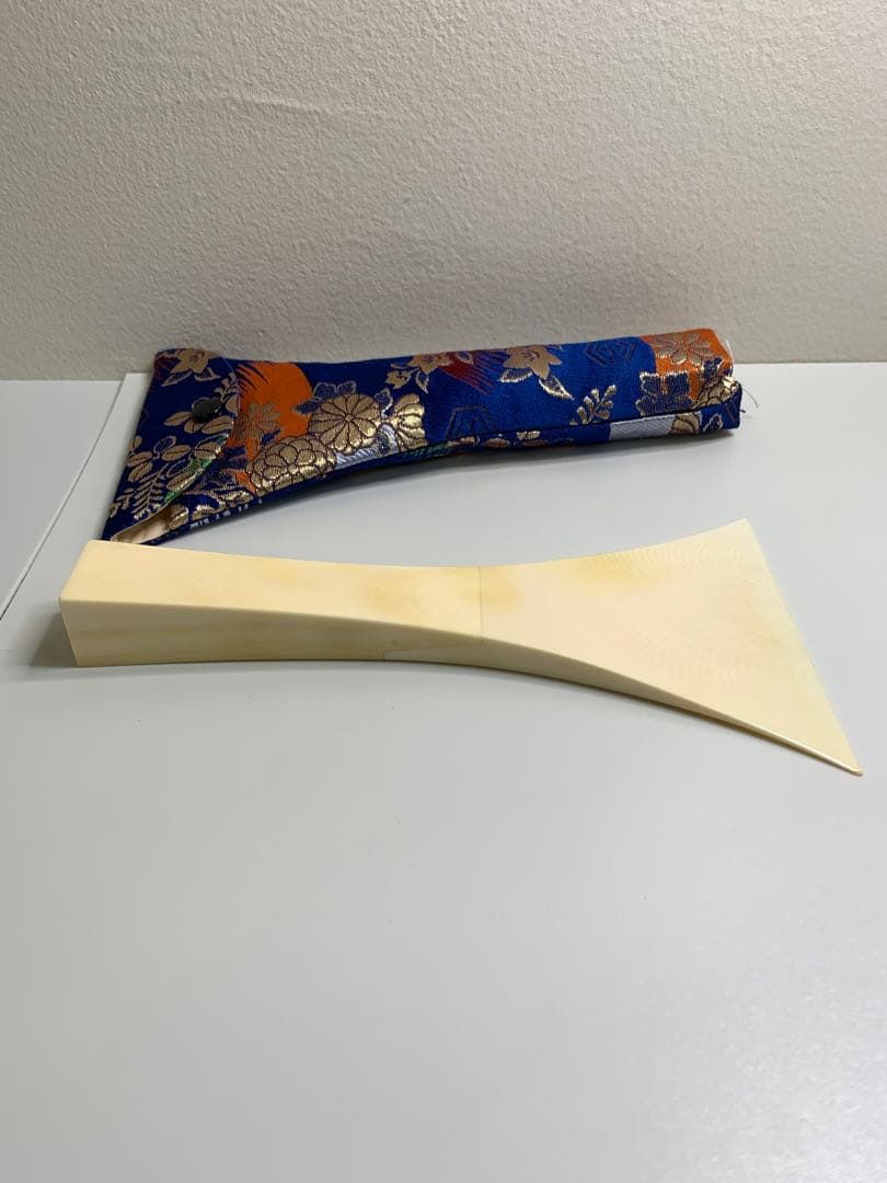 sak0403専用 三味線 天然素材の高級バチ マンモス 牙 中古品 - メルカリ
