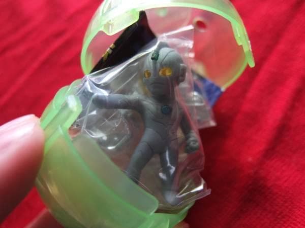 ウルトラマン超闘士激伝 新章02 大量ランダム処分　約230個セット