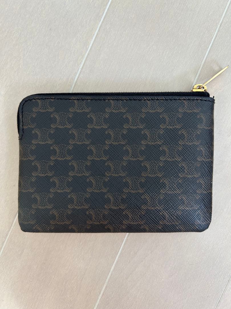 CELINE トリオンフ ケース