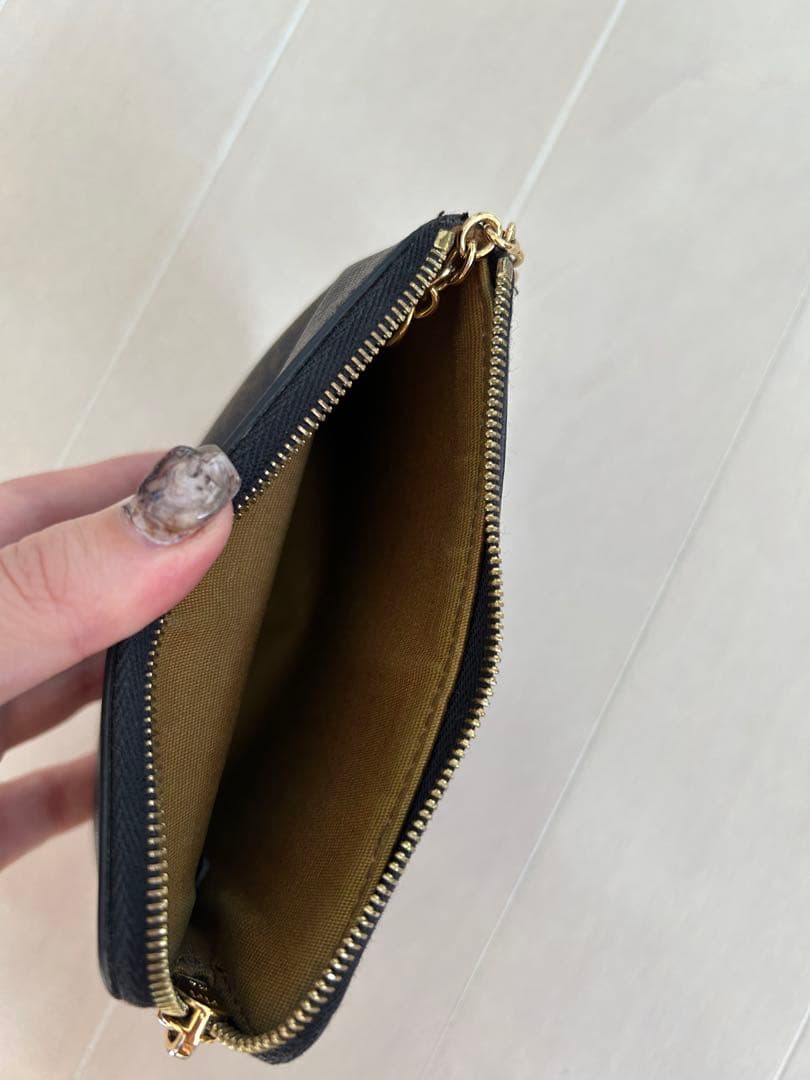 CELINE トリオンフ ケース