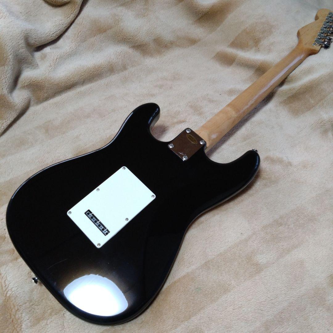 BUSKER‘S バスカーズ ストラトキャスター エレキギターSSH 配列