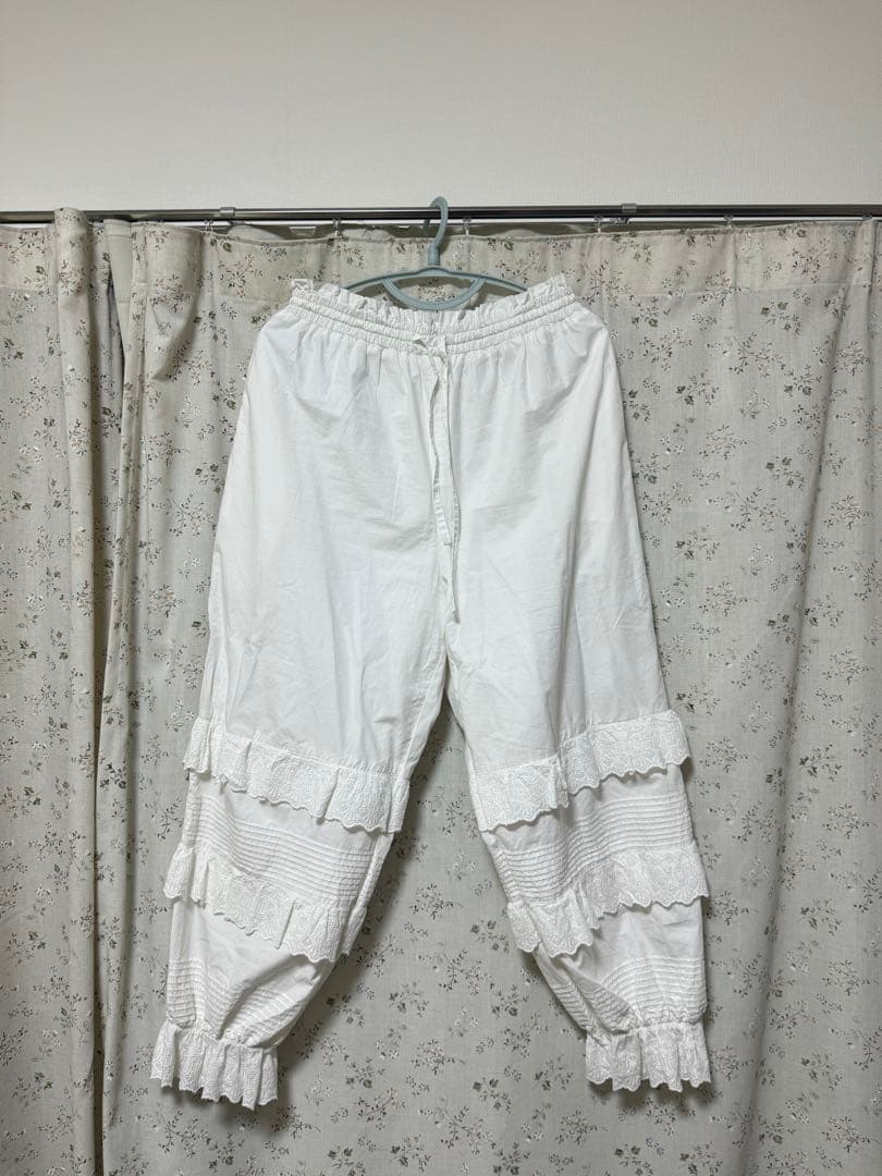 アンビデックスDot and Stripesブロードレースピンタックフリルパンツ