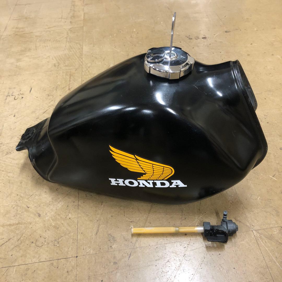 ftr223 燃料タンク黒純正