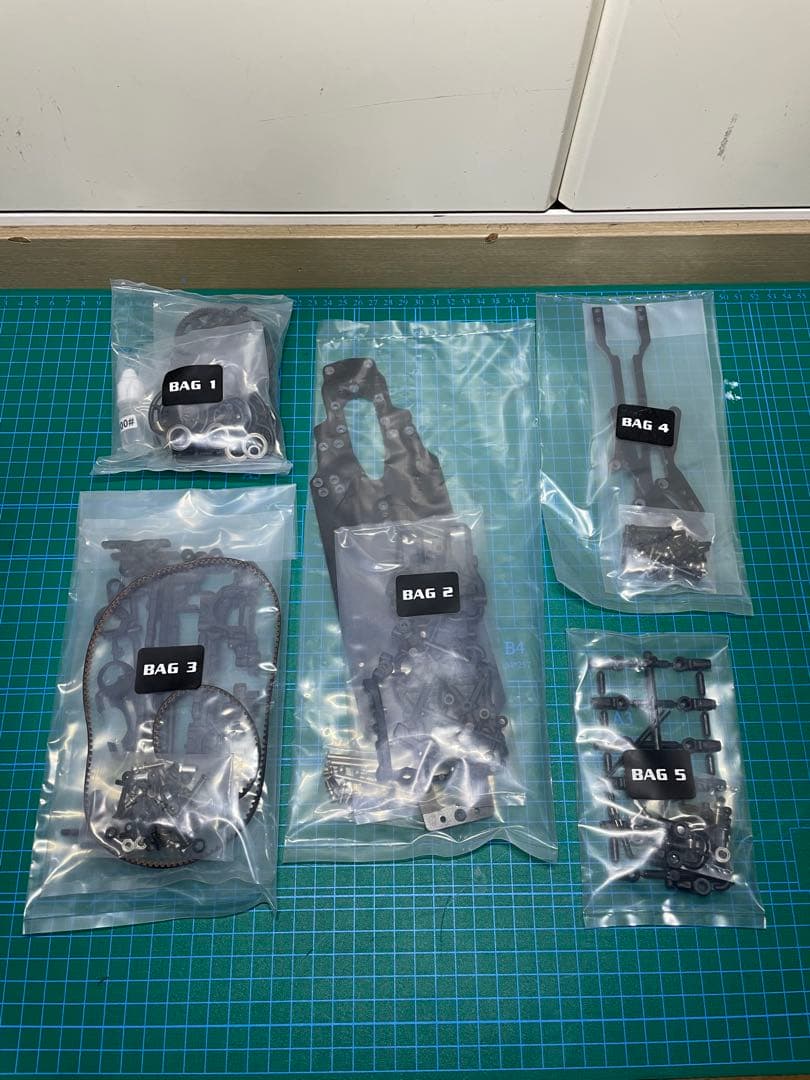 3RACING 3レーシング　M4 未組立