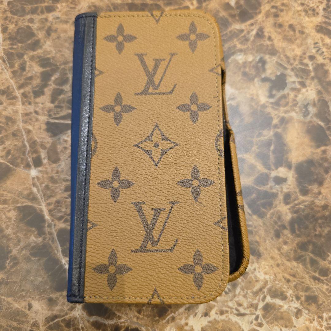 LOUIS VUITTON 手帳型ケース モノグラム iPhone15pro｜ルイヴィトン