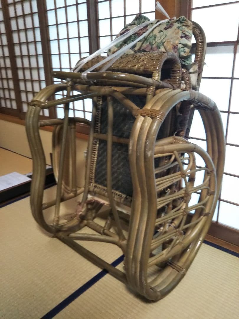 ラタン製リクライニングチェア 花柄シート付きの通販はau PAY