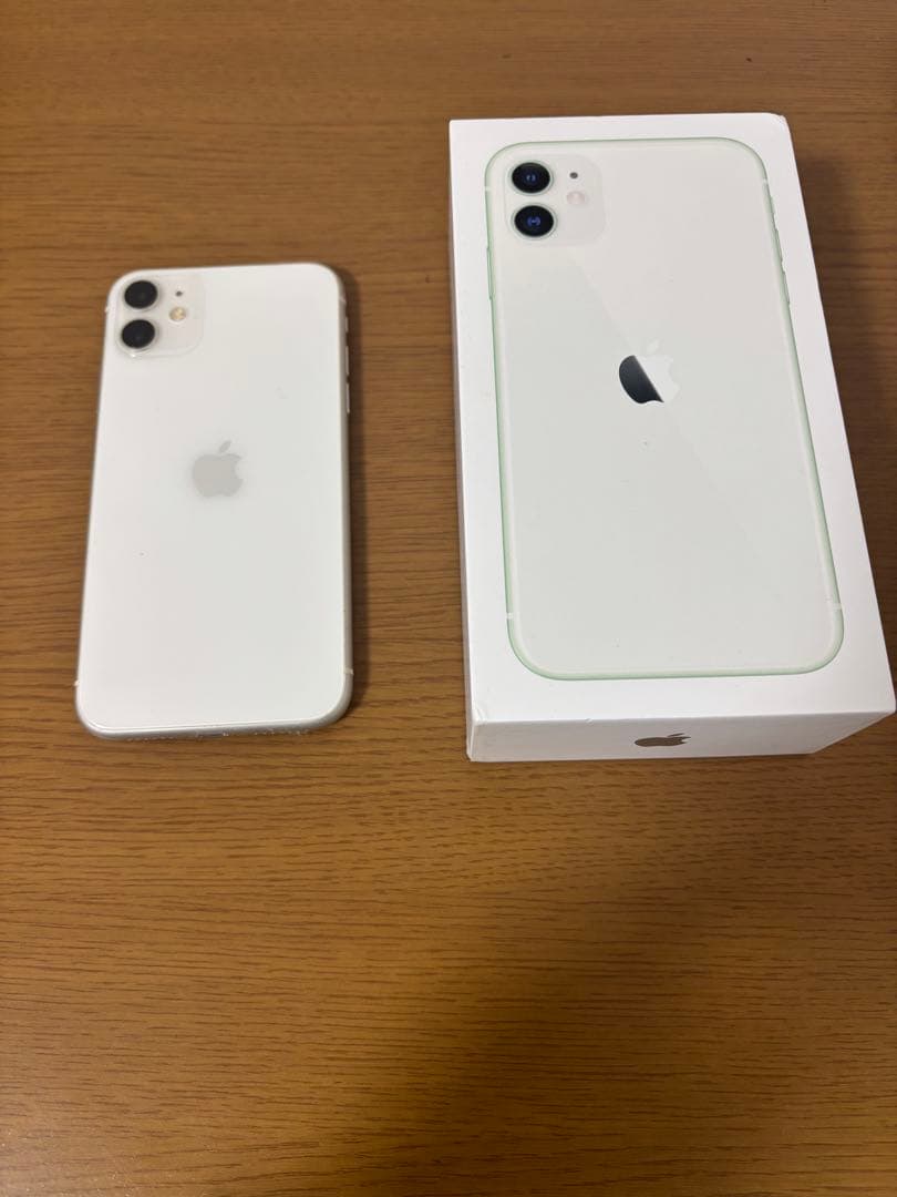 Apple iPhone 11 ホワイト 本体と箱付き