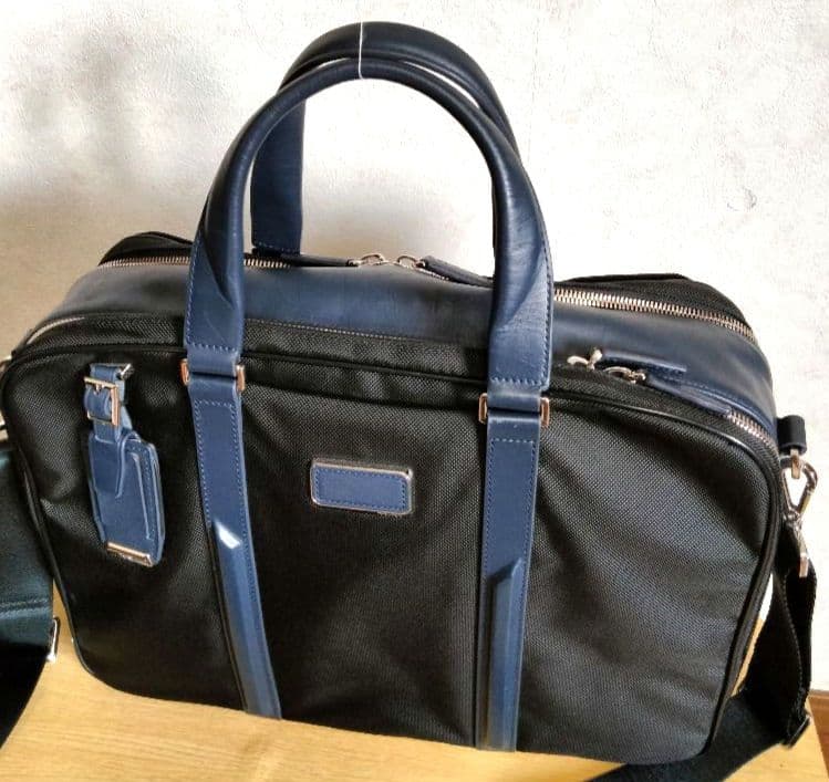 TUMI トゥミ ビジネスバッグ デラックス ラップトップ ブリーフ ブラック