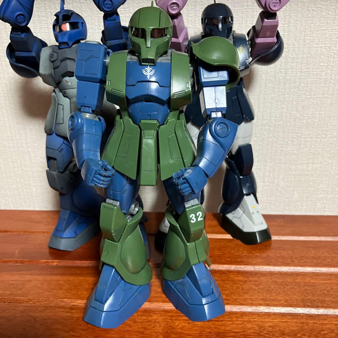 【ジャンク】MG ザクI：ランバ・ラル専用機、黒い三連星、旧ザク