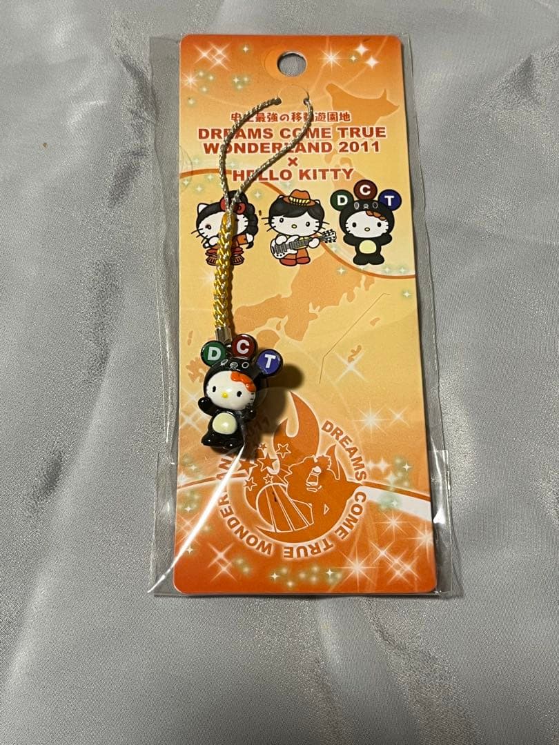 ハローキティグッズ　約130点　根付　ストラップ　フィギュア　など