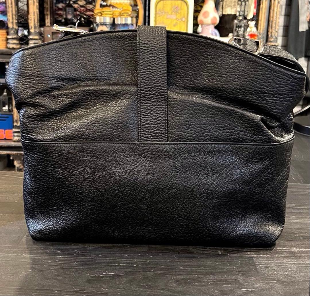 【新品未使用】A.D.M.J アールデコスワロ シボ革 レザーショルダーバッグ黒
