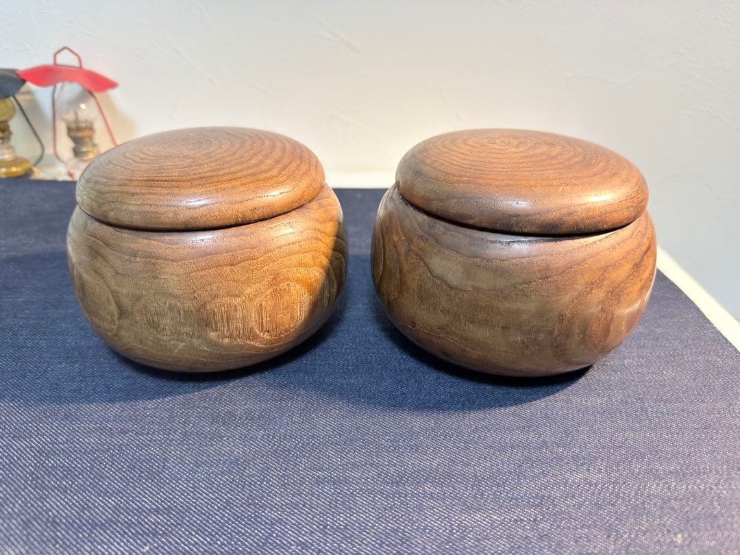 高級 蛤碁石 那智黒石 32号(厚さ9mm) 白177個 黒174個 木製碁笥