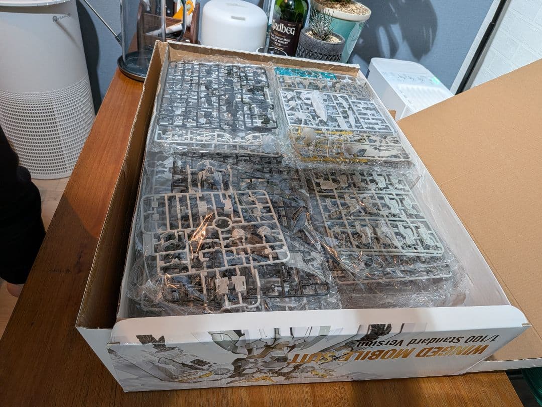 白雪姫ウイングガンダム 金属フレーム 未組立