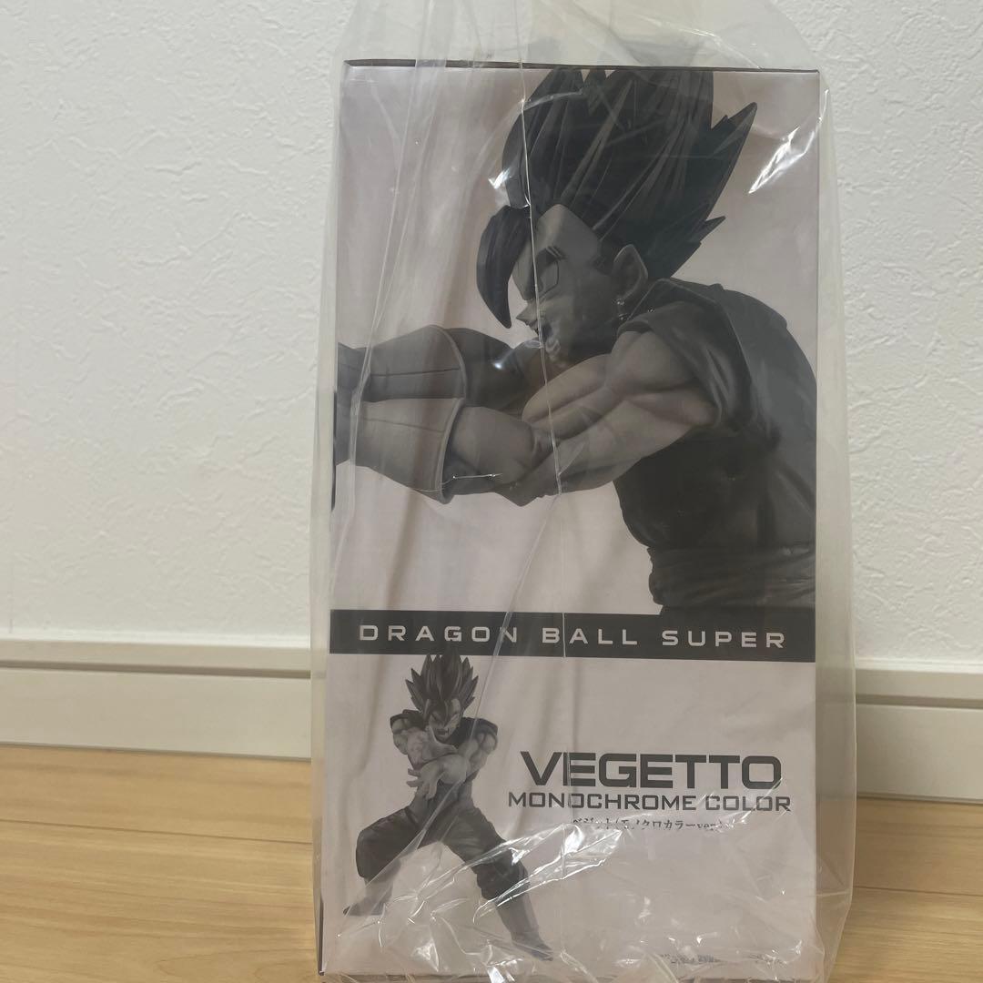 正規品，100%新品】 ドラゴンボール ベジット モノクロ