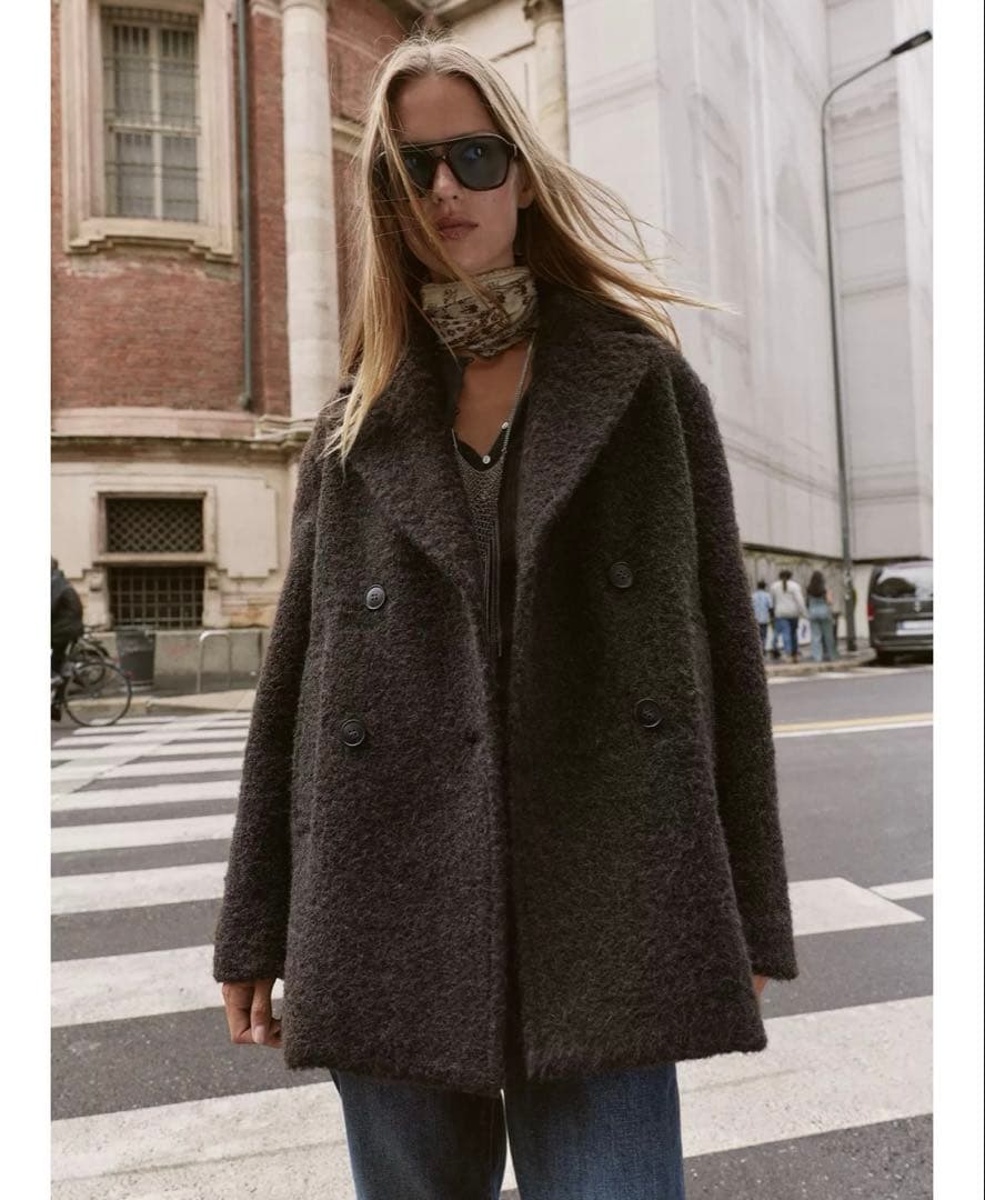 タグ付き新品☆ZARAのブークレダブルブレストミディ丈コート☆XSサイズ