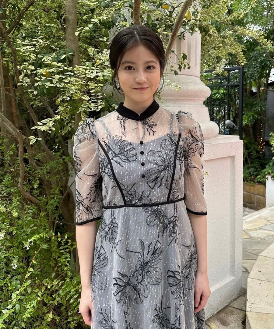 LEJA 配色パイピングプチハイネック花柄刺繍ラメレースロング丈ドレス