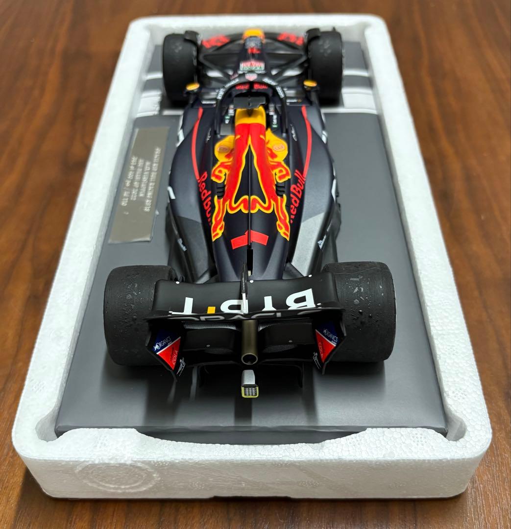 新品 MVショップ 1/18 マックス・フェルスタッペン 2022 アブダビ