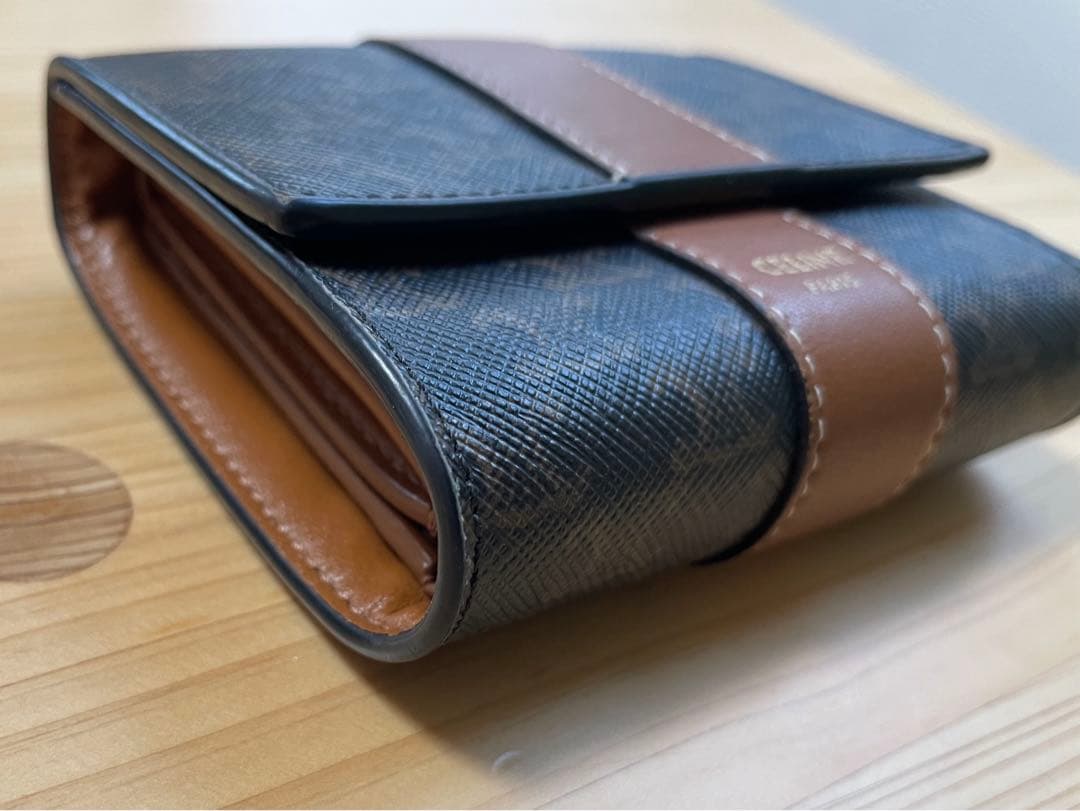 セリーヌ財布 トリンオフキャンバス&ラムスキン - メルカリ