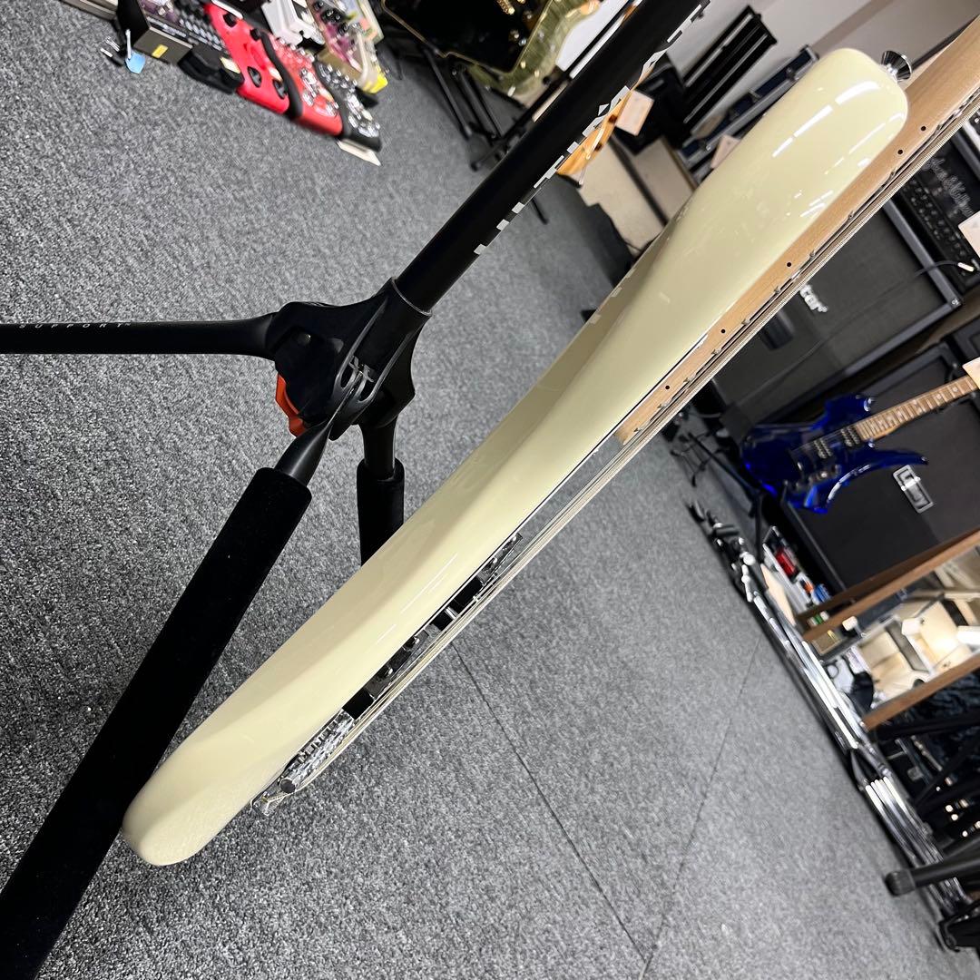 11171】 Squier Jass Bass V 5弦 ベース ホワイト