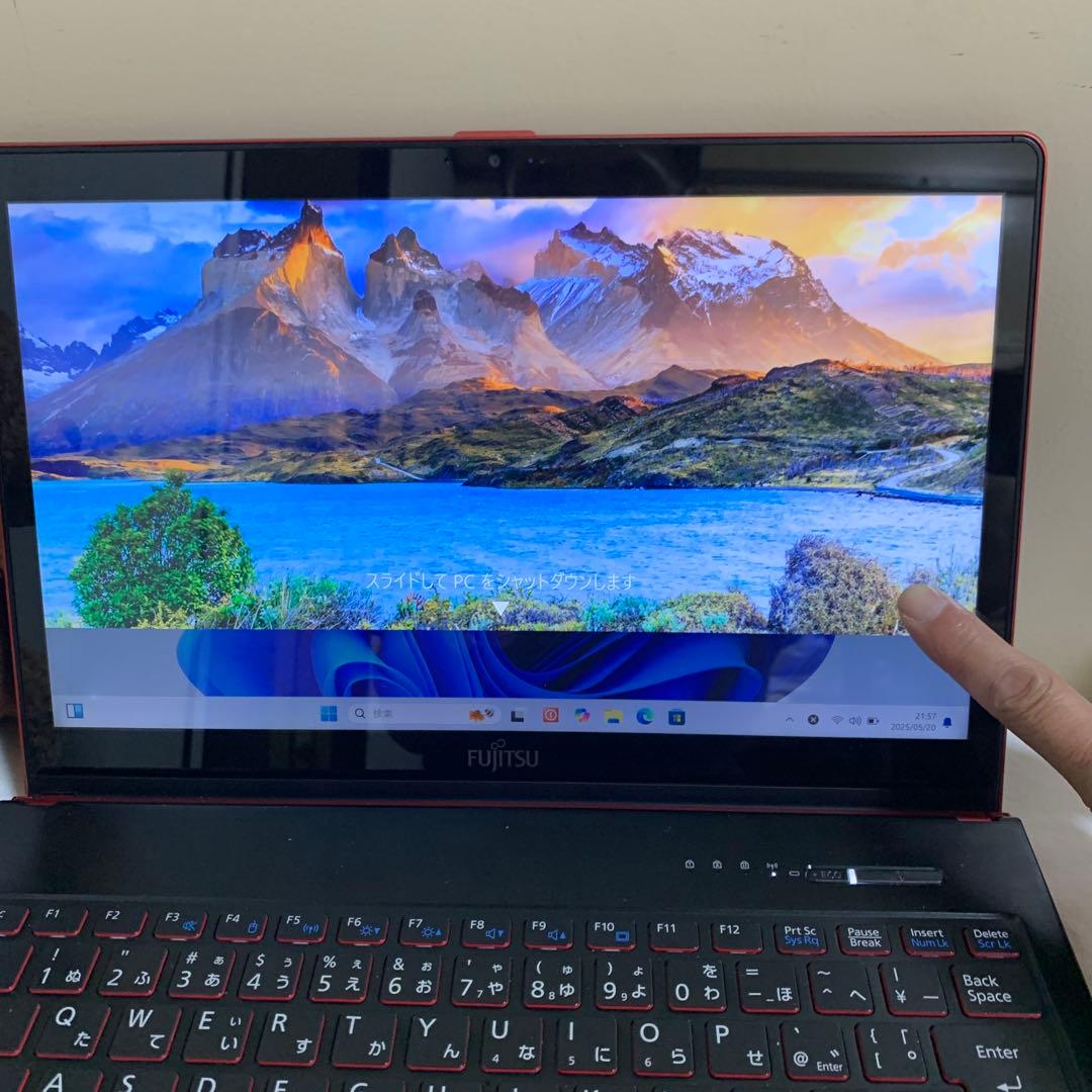 富士通タッチパネル付き i5/8GB 新品SSD 240GBoffice2024