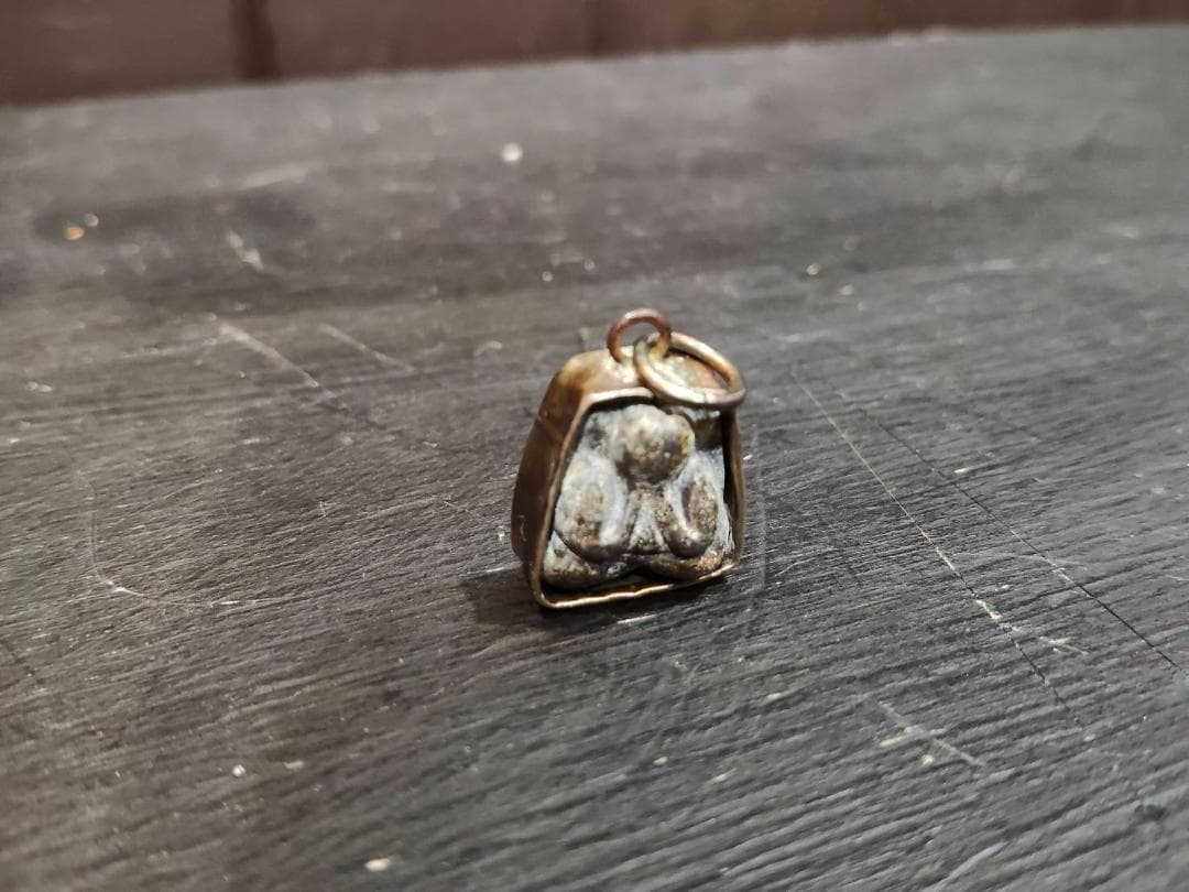 タイのお守り プラピッター 魔除け 災難除け（小）の通販はau PAY