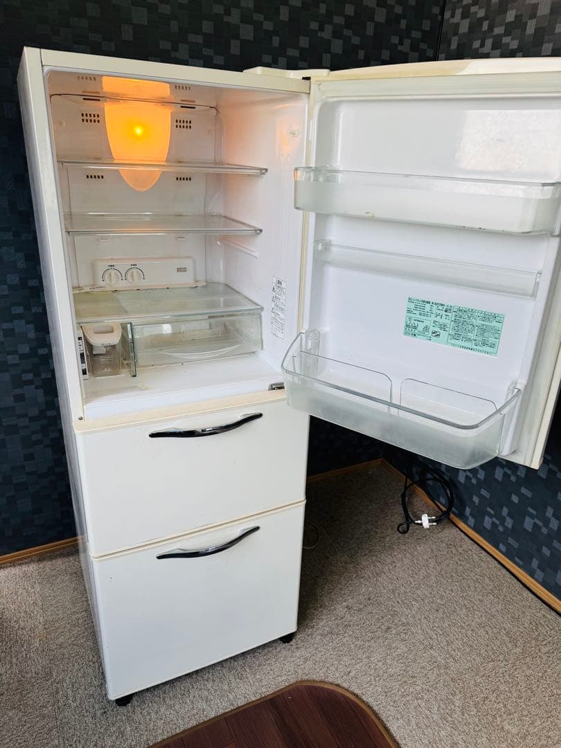 福岡県 HITACHI 日立 冷蔵庫 冷凍庫 動作品 3ドア 265L 製氷