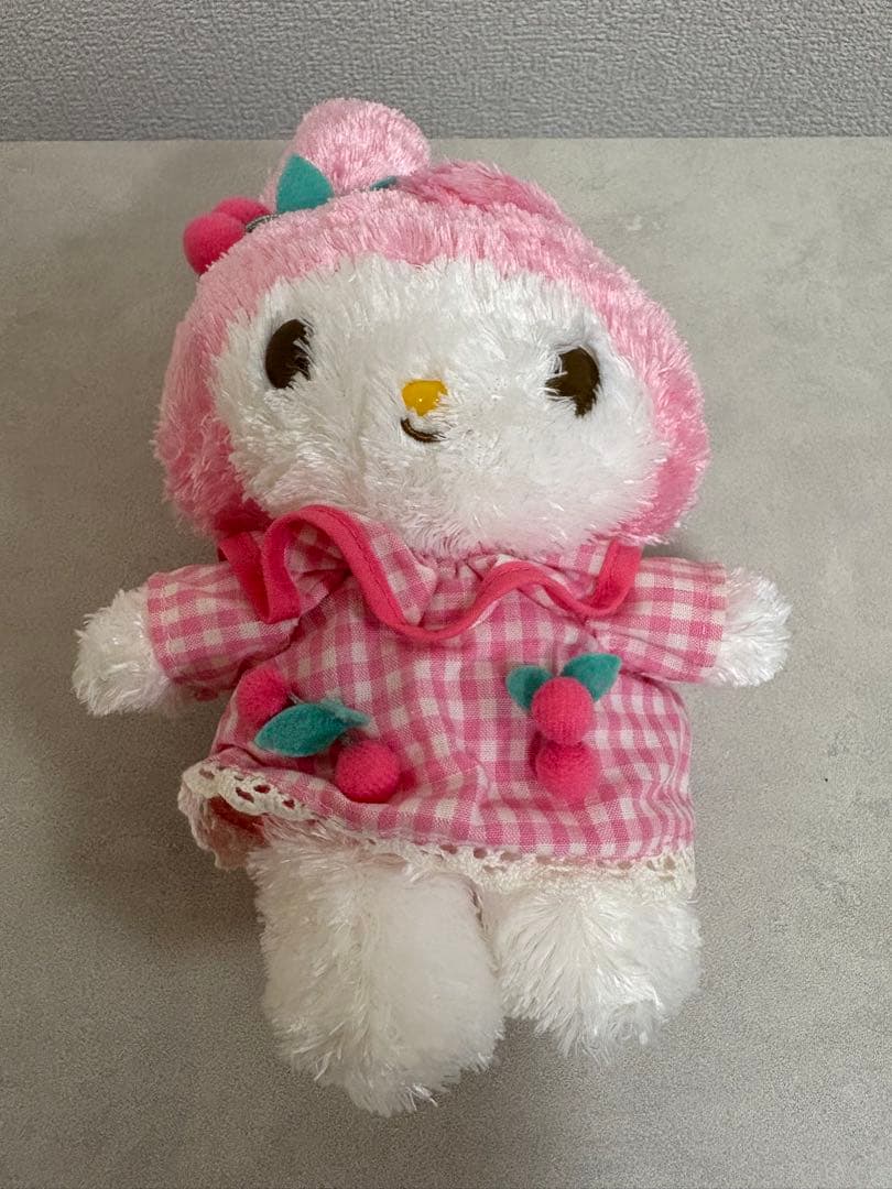 【美品】マイメロディー ぬいぐるみ 2009 クタクタドール　さくらんぼモチーフ