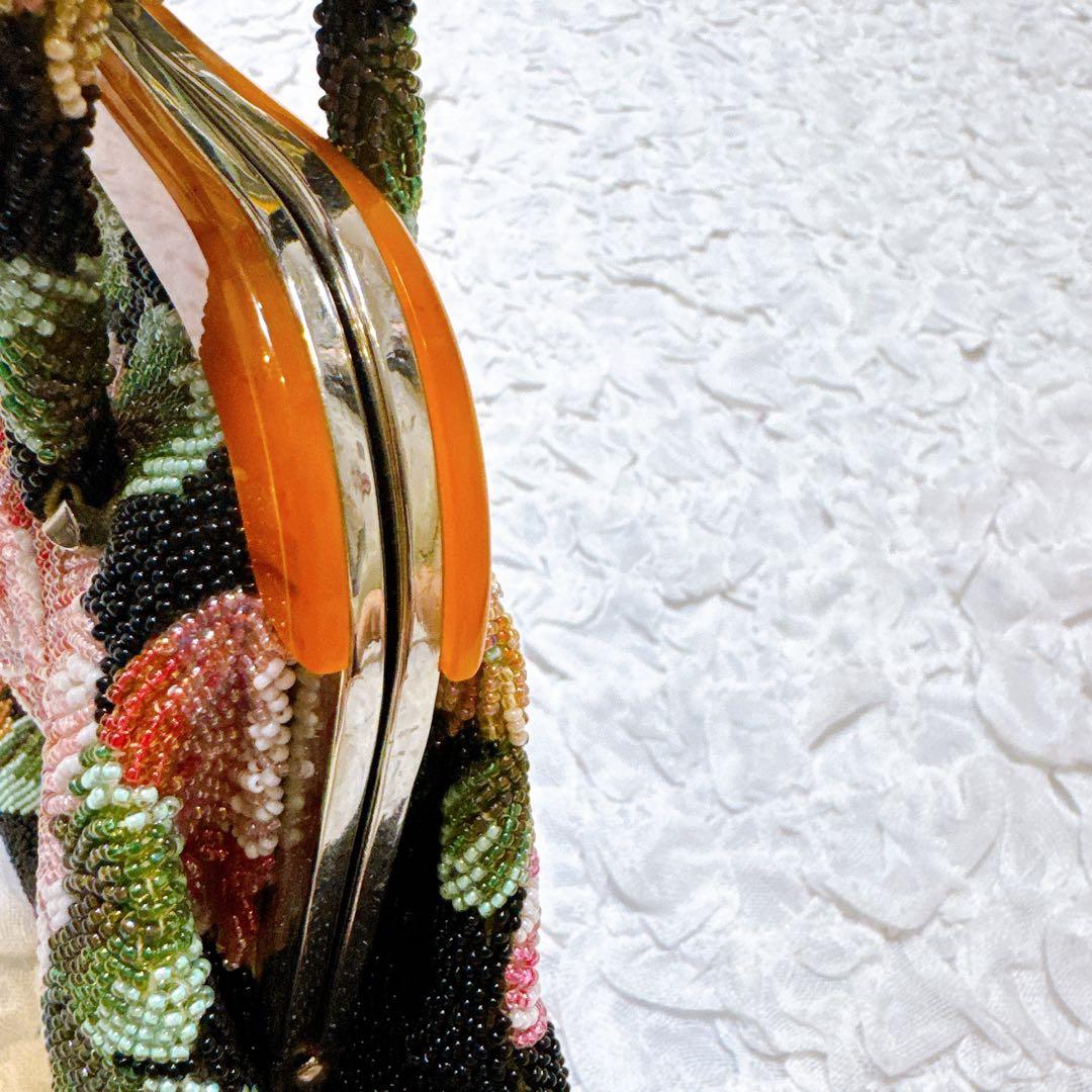 手刺繍　ガラスビーズバック　パーティバック　がま口　花柄