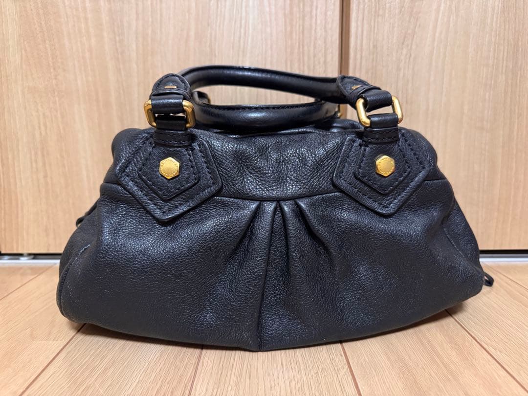 MARC JACOBS黒のレザーショルダーバッグ