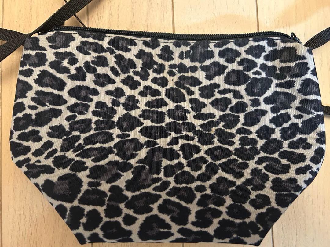 エルベシャプリエ ミニショルダーバッグ　レオパード 豹柄