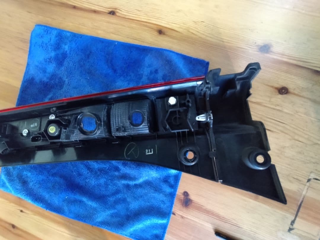 N-VAN Nバン NVAN左テールランプ テールライト点灯確認済み LED