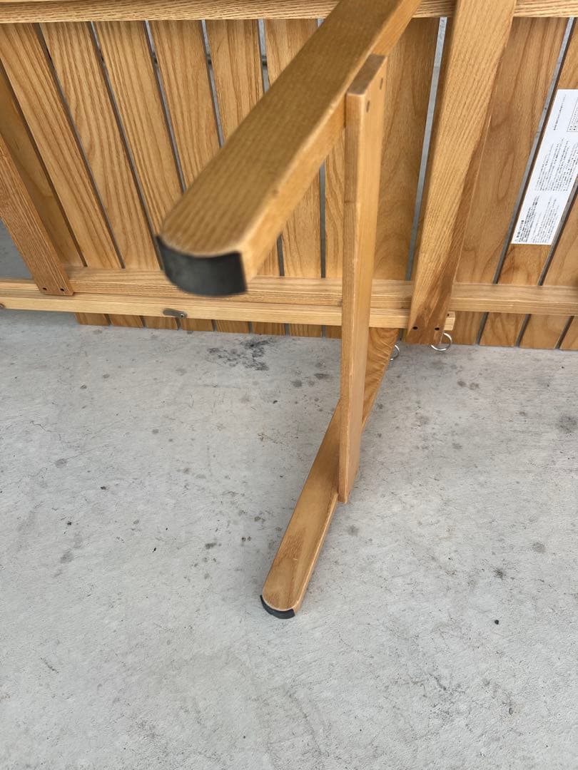 タラスブルバ アジャスタブルウッドテーブル IGT 引き取り