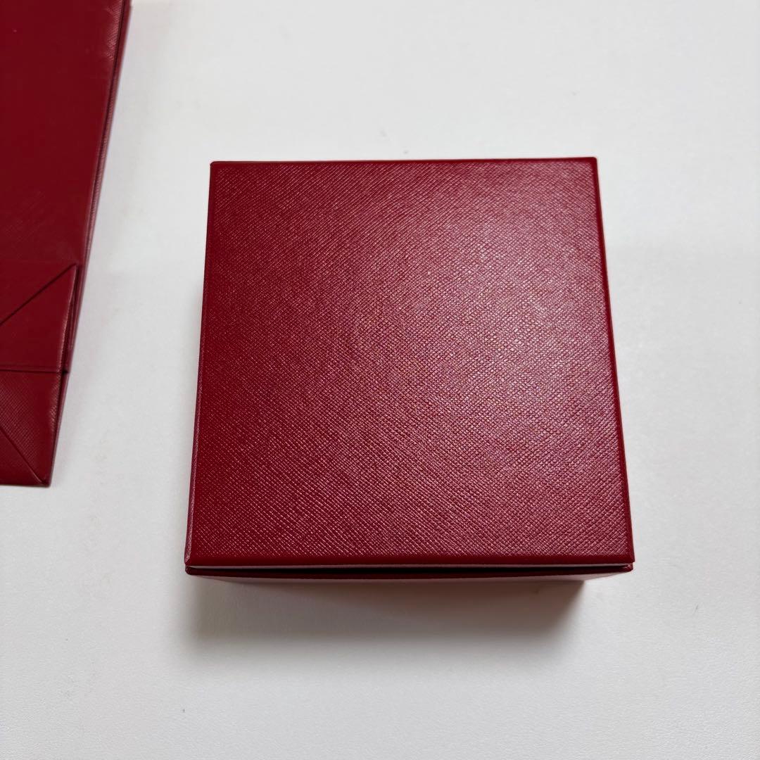 美品 カルティエ ラブブレス ブレスレットケース 空箱 現行品 リボン