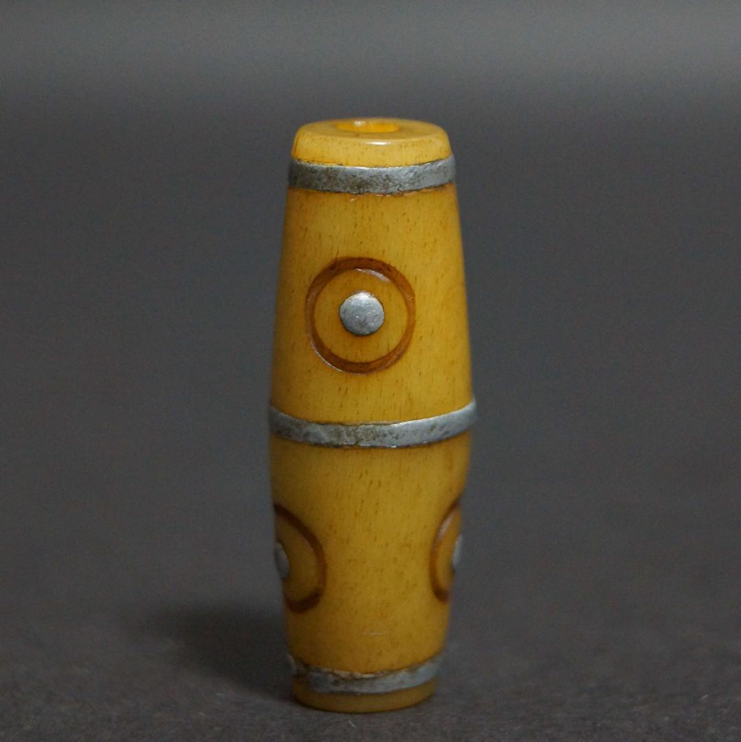 オールドチベット ヤクの骨 銀象嵌 四眼天珠 根付 お守り 緒締玉