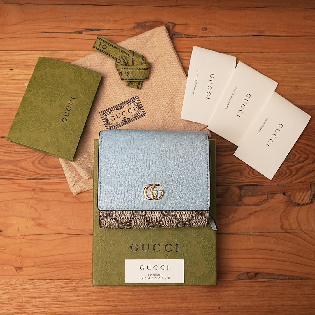 グッチ プチマーモント ggスプリーム バイカラー 二つ折り財布 ブルー 水色