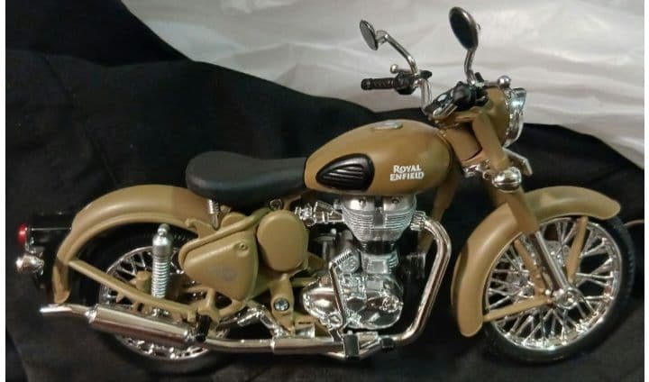  Enfield バイク フィギュア カーキ