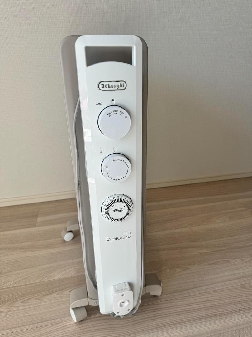 ☆Haier JS-812A-W (ホワイト) オイルヒーター☆ ハイアール JS-812A