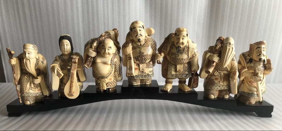 七福神 細密彫刻 時代物 縁起物 開運 置物 商売繁盛 彫刻 - メルカリ