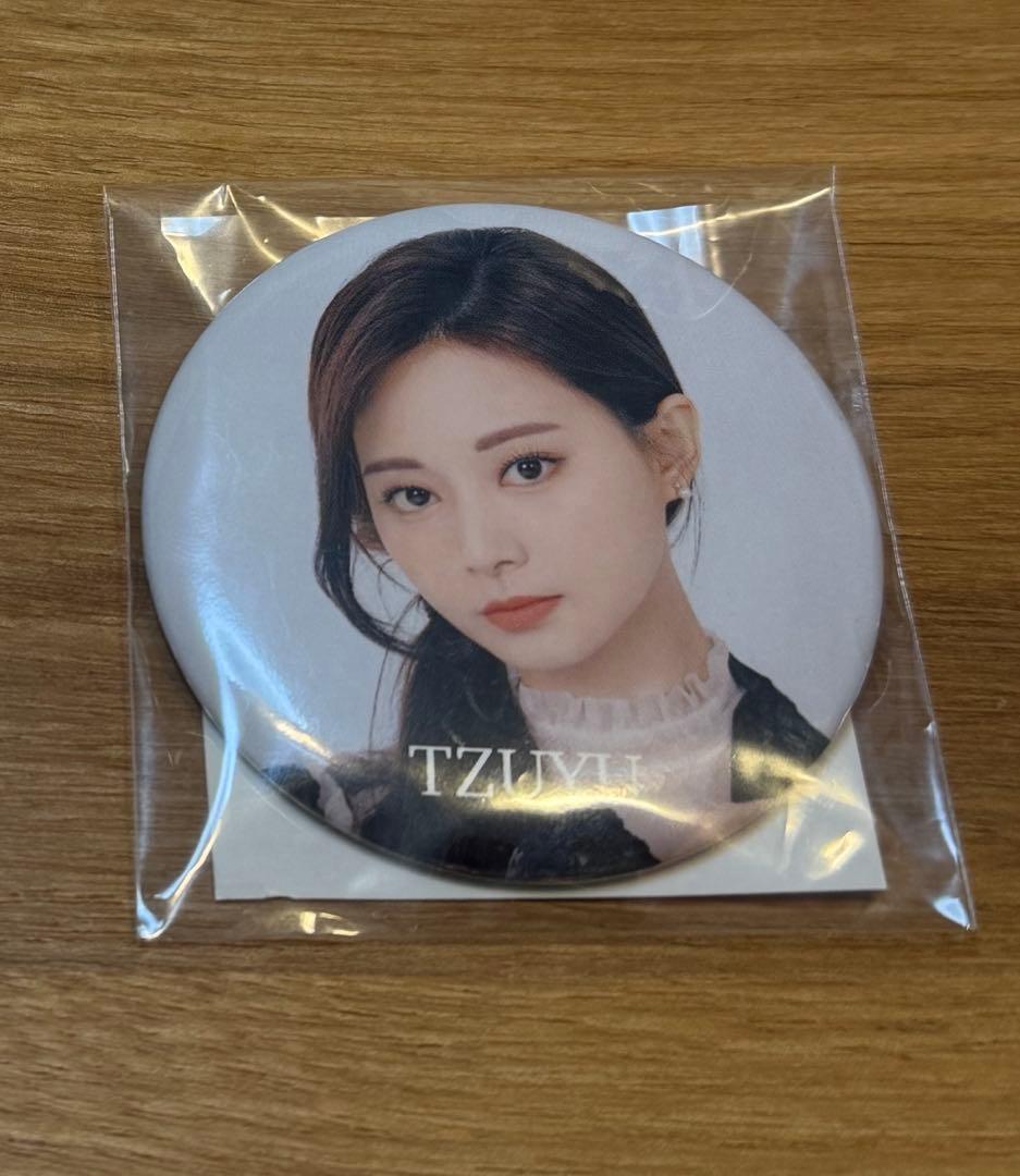 TWICE ツウィ 缶バッジ - メルカリ