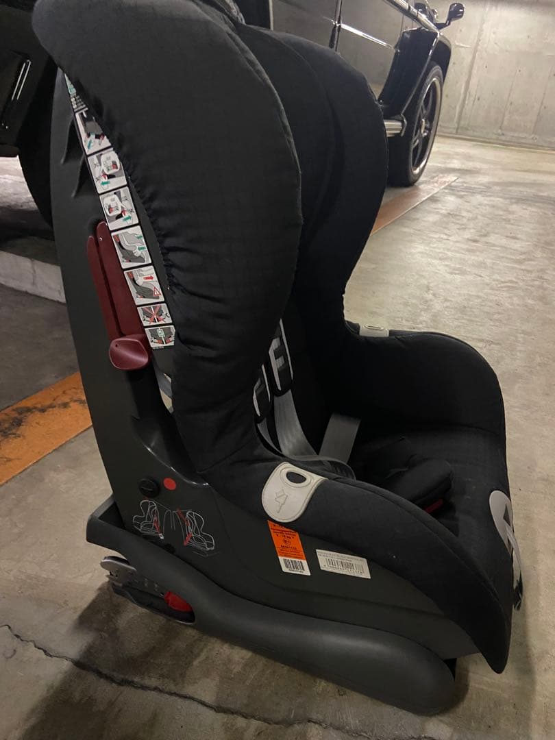 Bentley 車用チャイルドシート ブラック